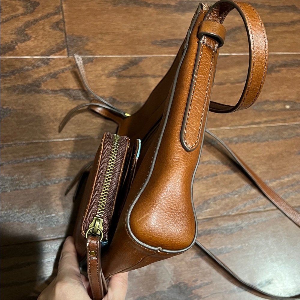 Fossil Crossbody Purse with Wallet - Picture 12 of 12